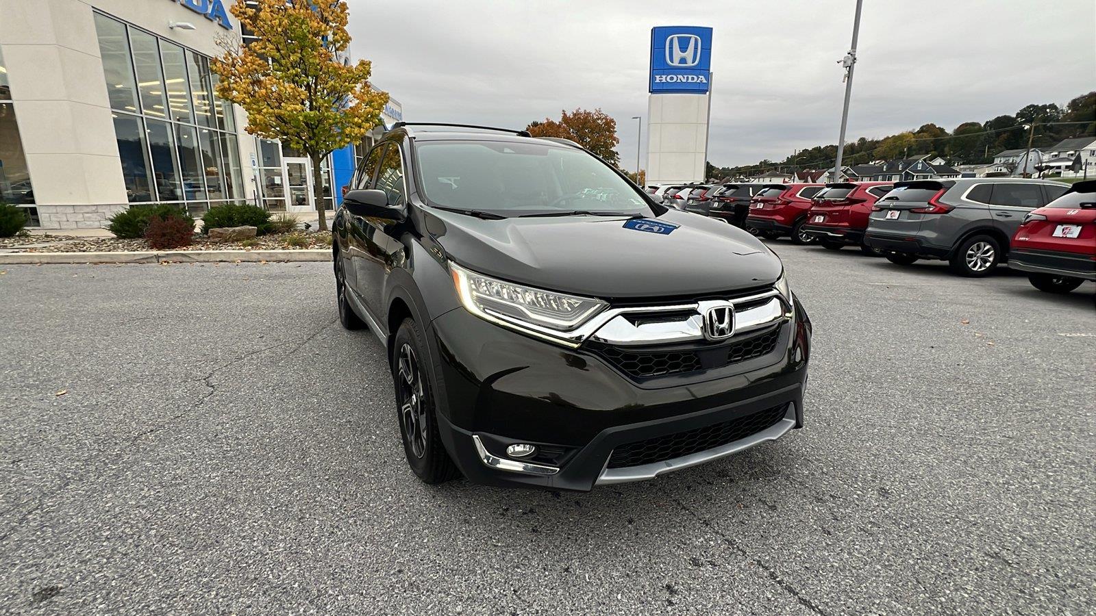 2017 Honda CR-V photo 2 of 34