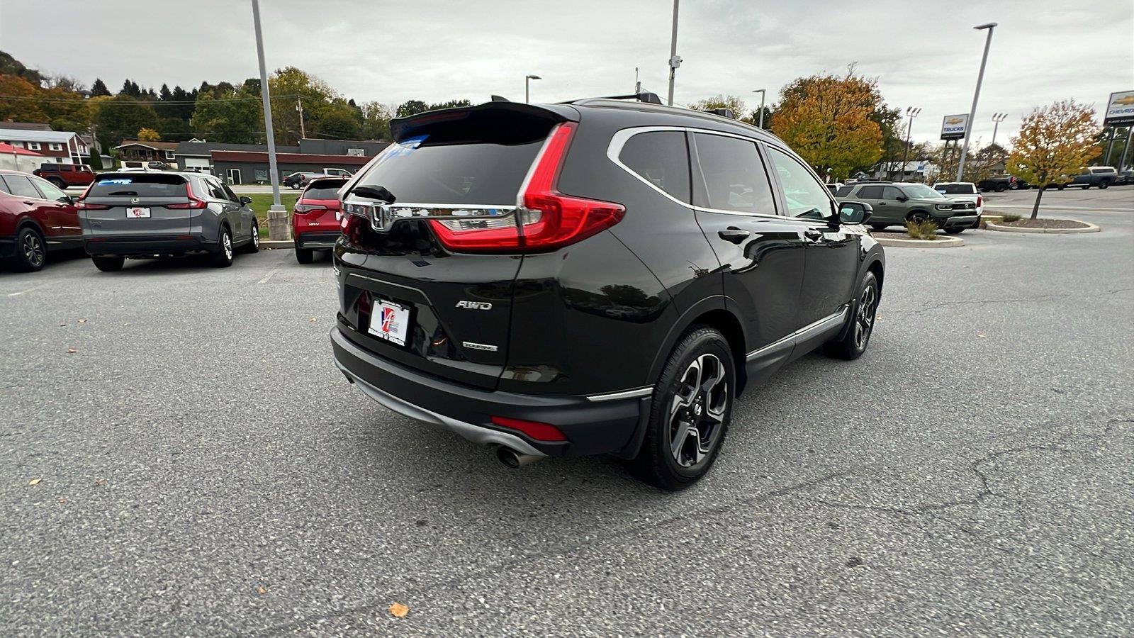 2017 Honda CR-V photo 4 of 34