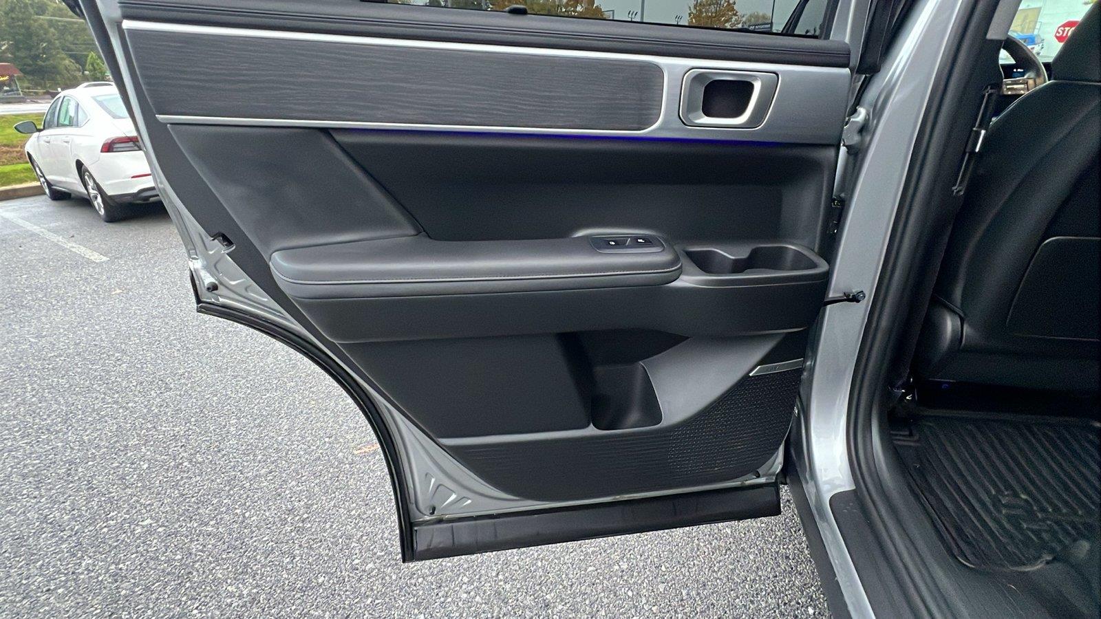 2024 Hyundai Santa Fe Hybrid photo 20 of 34
