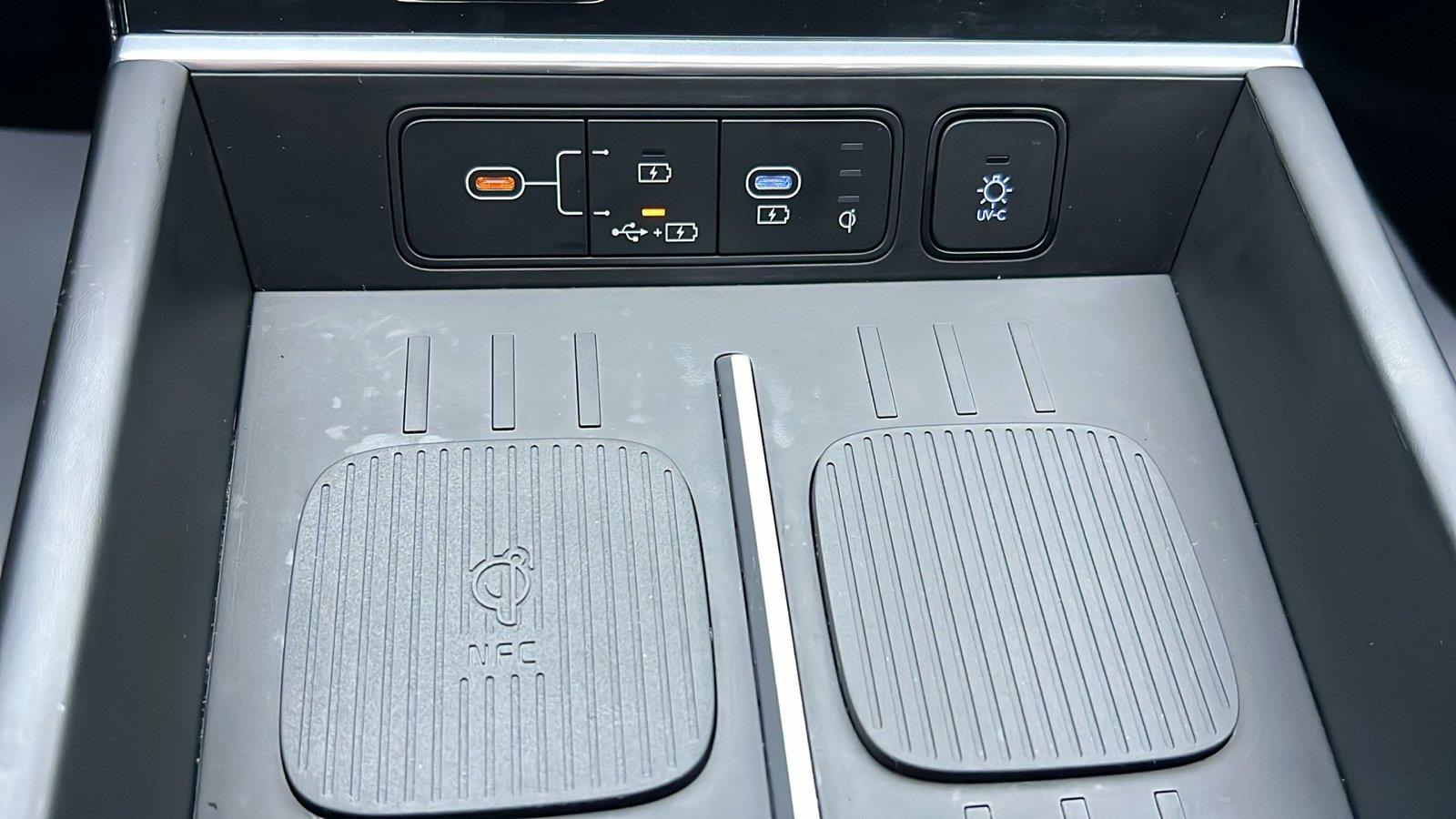 2024 Hyundai Santa Fe Hybrid photo 28 of 34