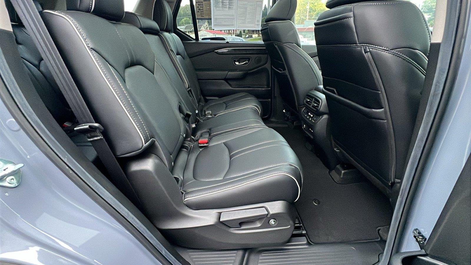 2025 Honda Pilot photo 15 of 35