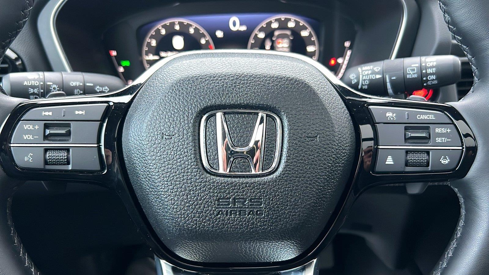 2025 Honda Pilot photo 33 of 35
