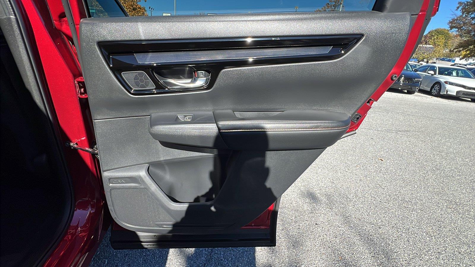 2027 Honda CR-V Hybrid photo 14 of 33