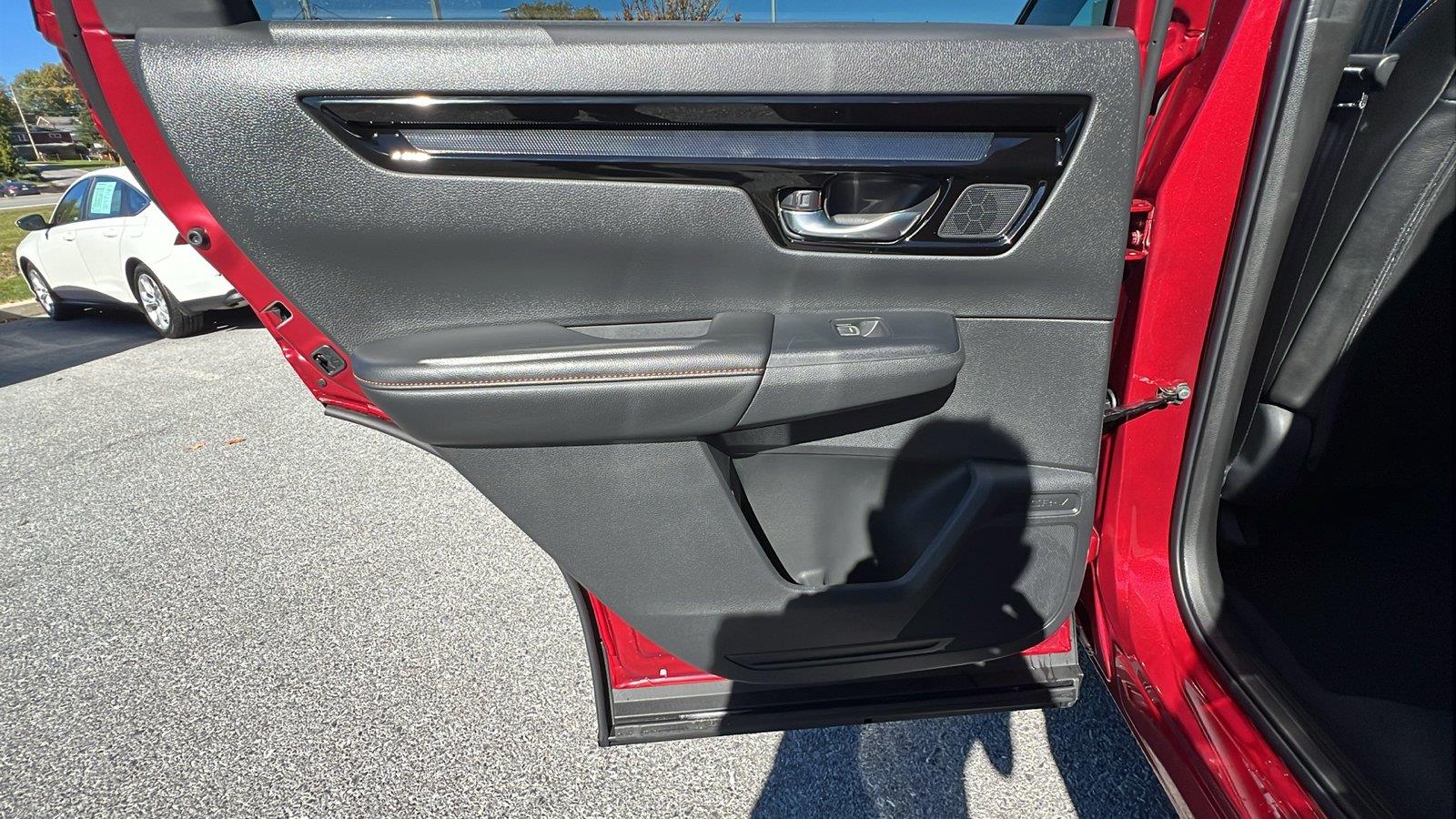 2027 Honda CR-V Hybrid photo 17 of 33