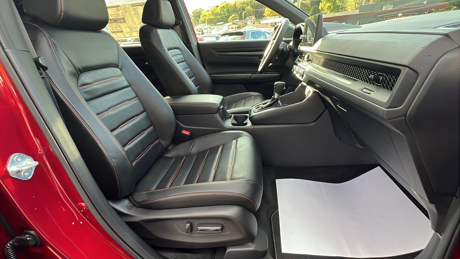 2027 Honda CR-V Hybrid photo 13 of 31