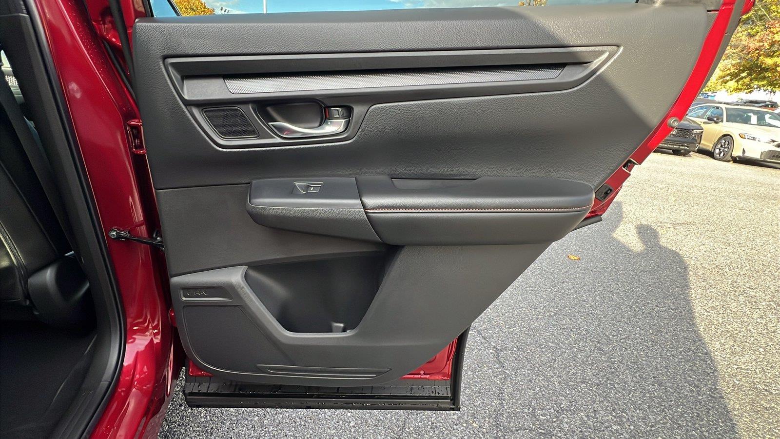 2027 Honda CR-V Hybrid photo 14 of 31