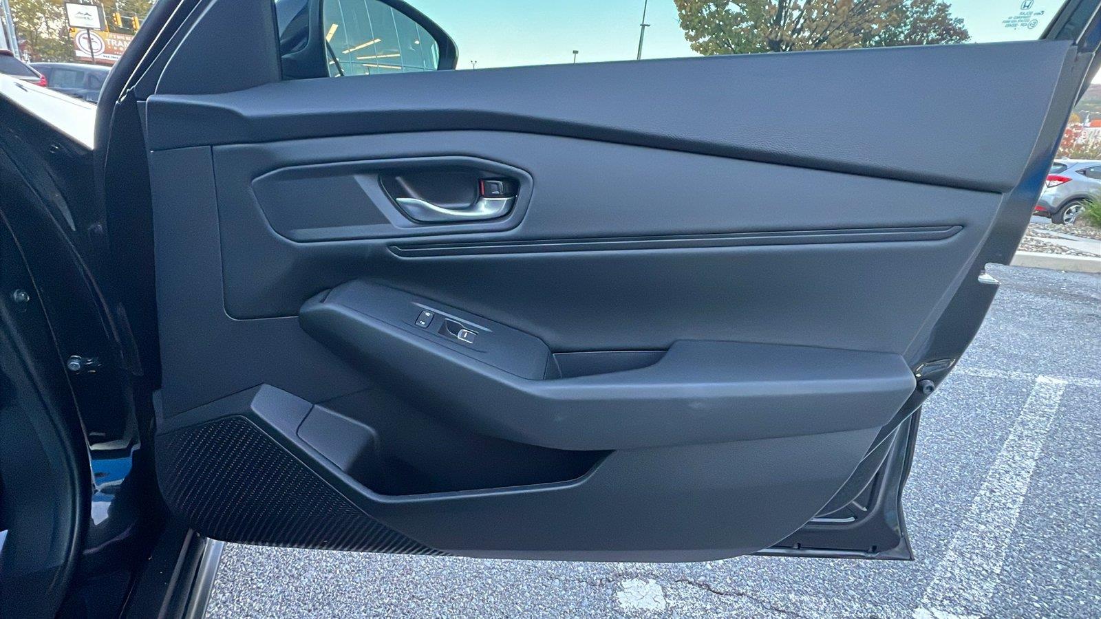2024 Honda Accord Sedan photo 12 of 30