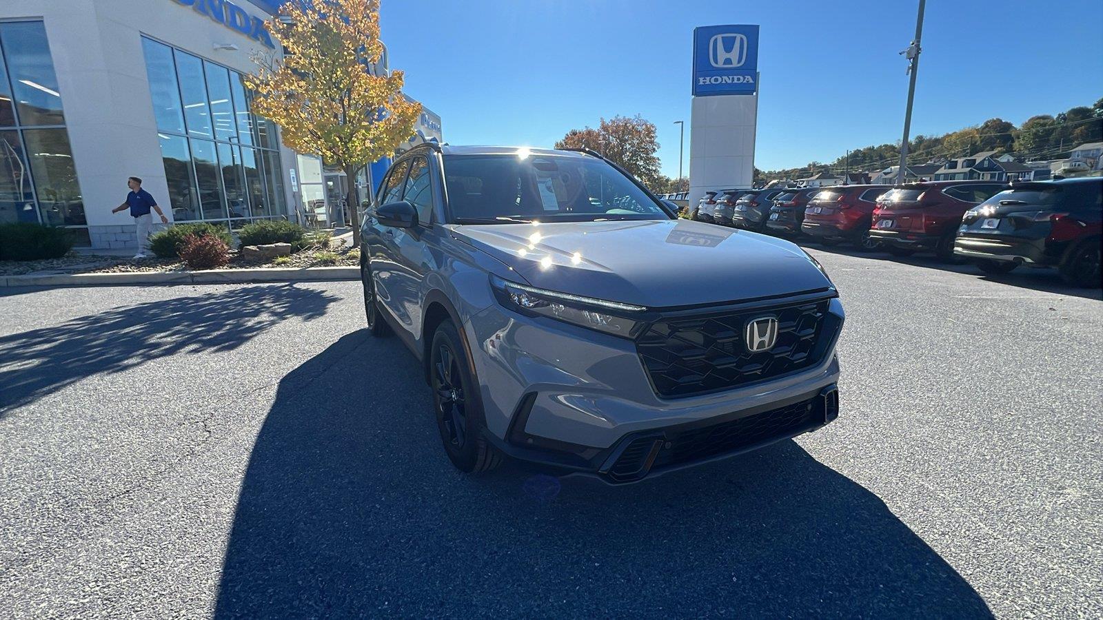 2027 Honda CR-V Hybrid photo 2 of 31