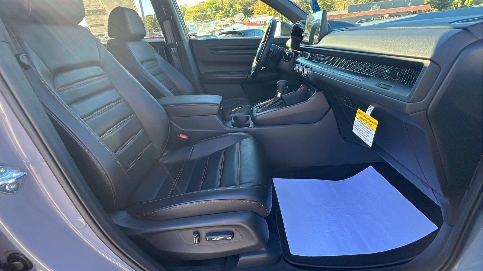 2027 Honda CR-V Hybrid photo 13 of 31