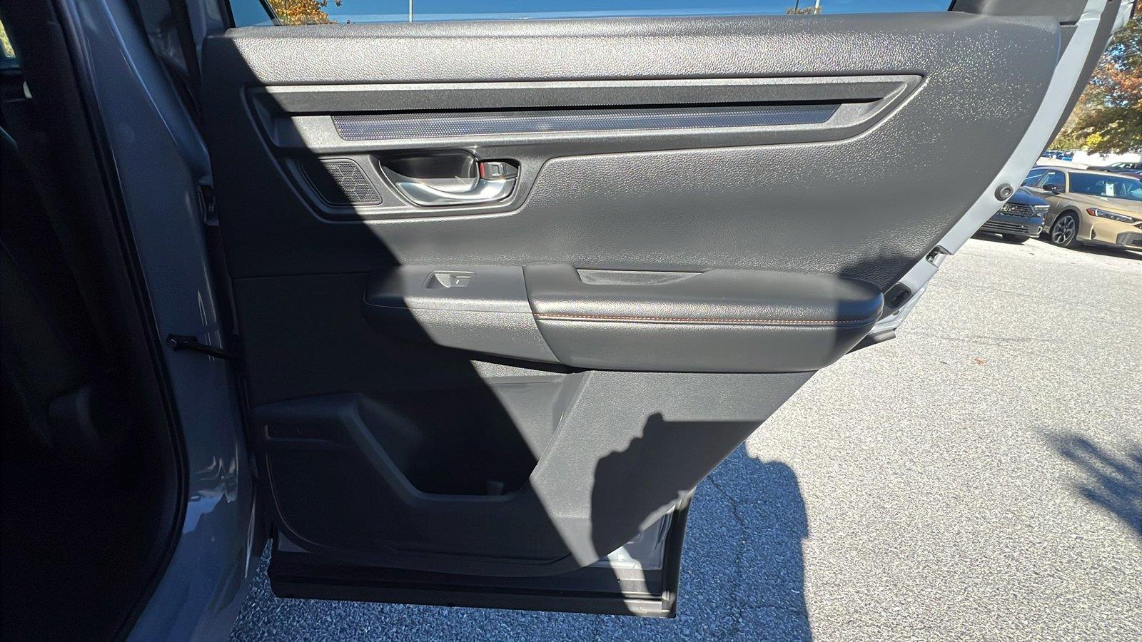 2027 Honda CR-V Hybrid photo 14 of 31