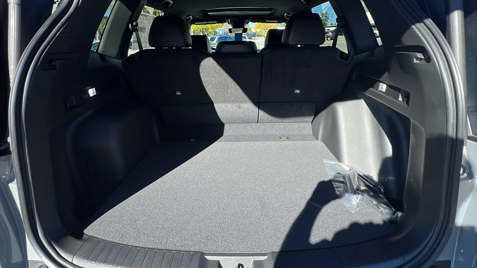 2027 Honda CR-V Hybrid photo 16 of 31