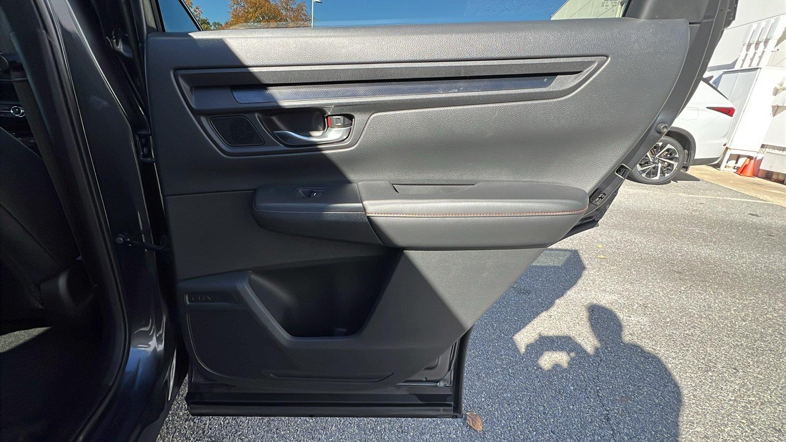 2024 Honda CR-V Hybrid photo 14 of 31