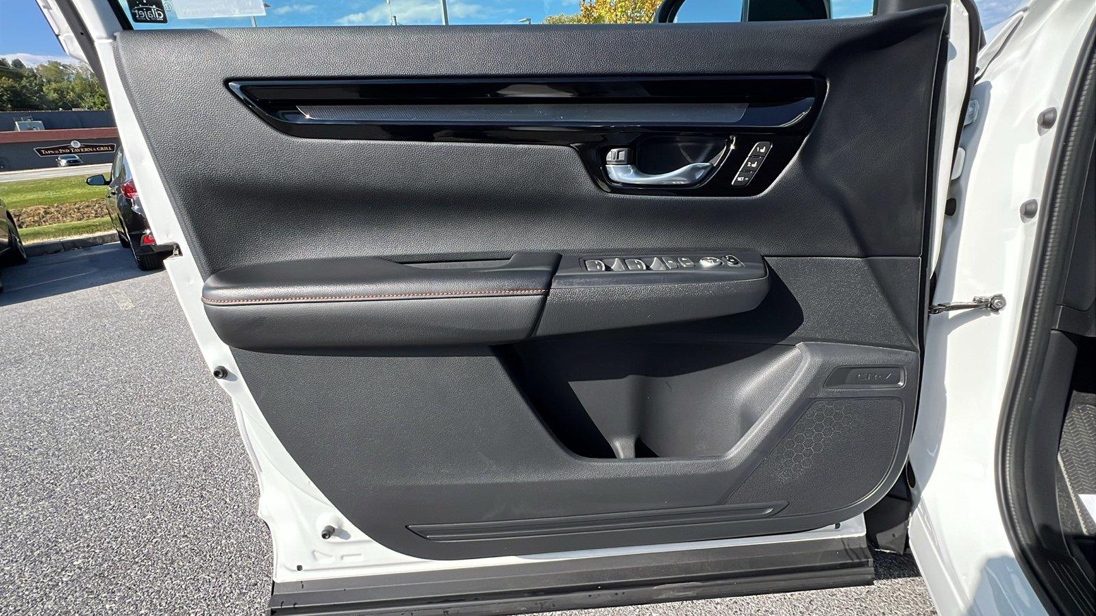 2027 Honda CR-V Hybrid photo 22 of 33