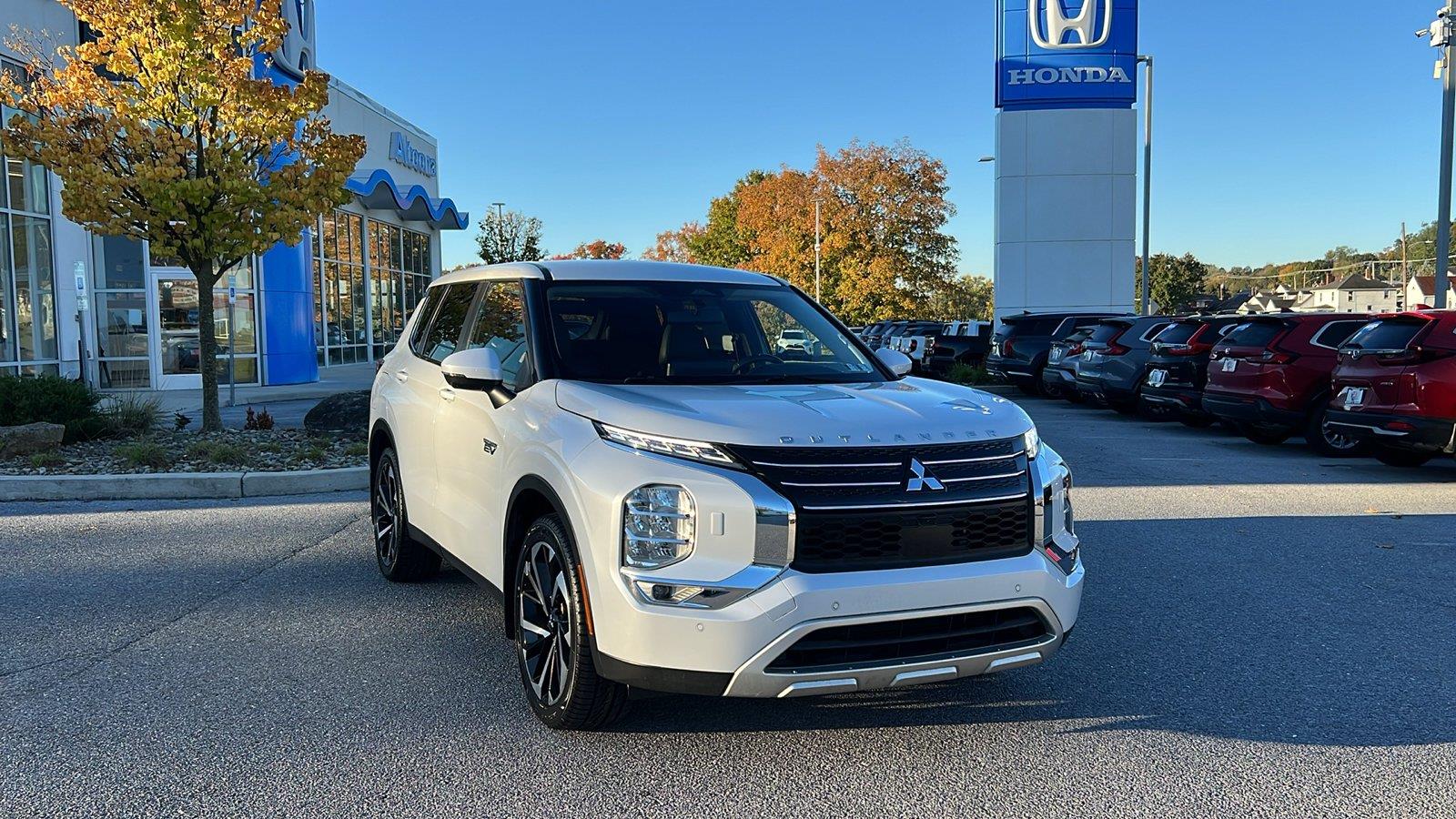 2024 Mitsubishi Outlander Plug-In Hybrid