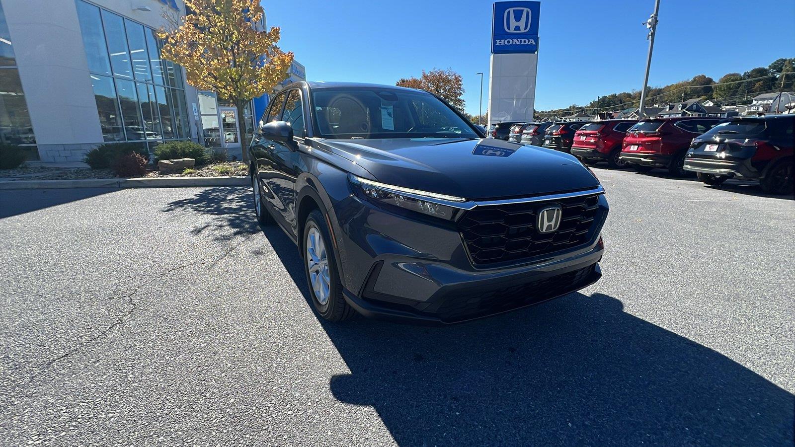 2027 Honda CR-V photo 2 of 31