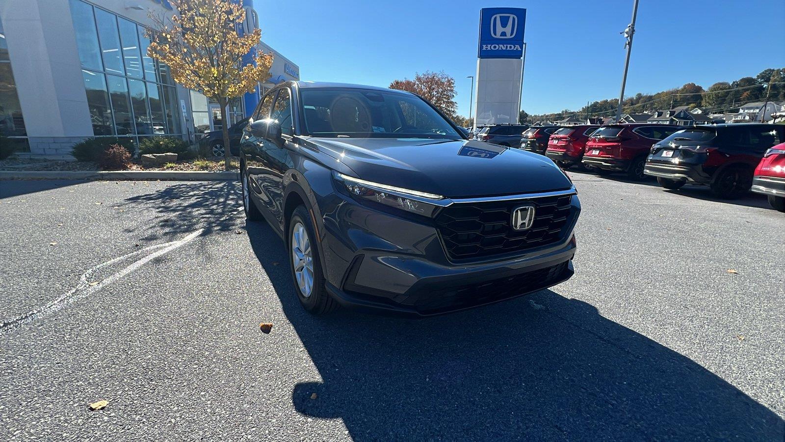 2027 Honda CR-V photo 2 of 31