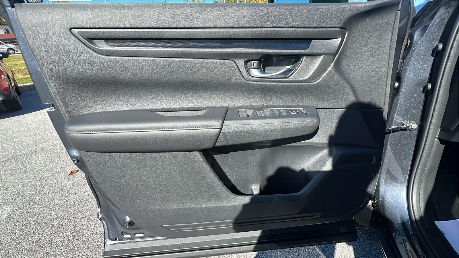2027 Honda CR-V photo 22 of 31
