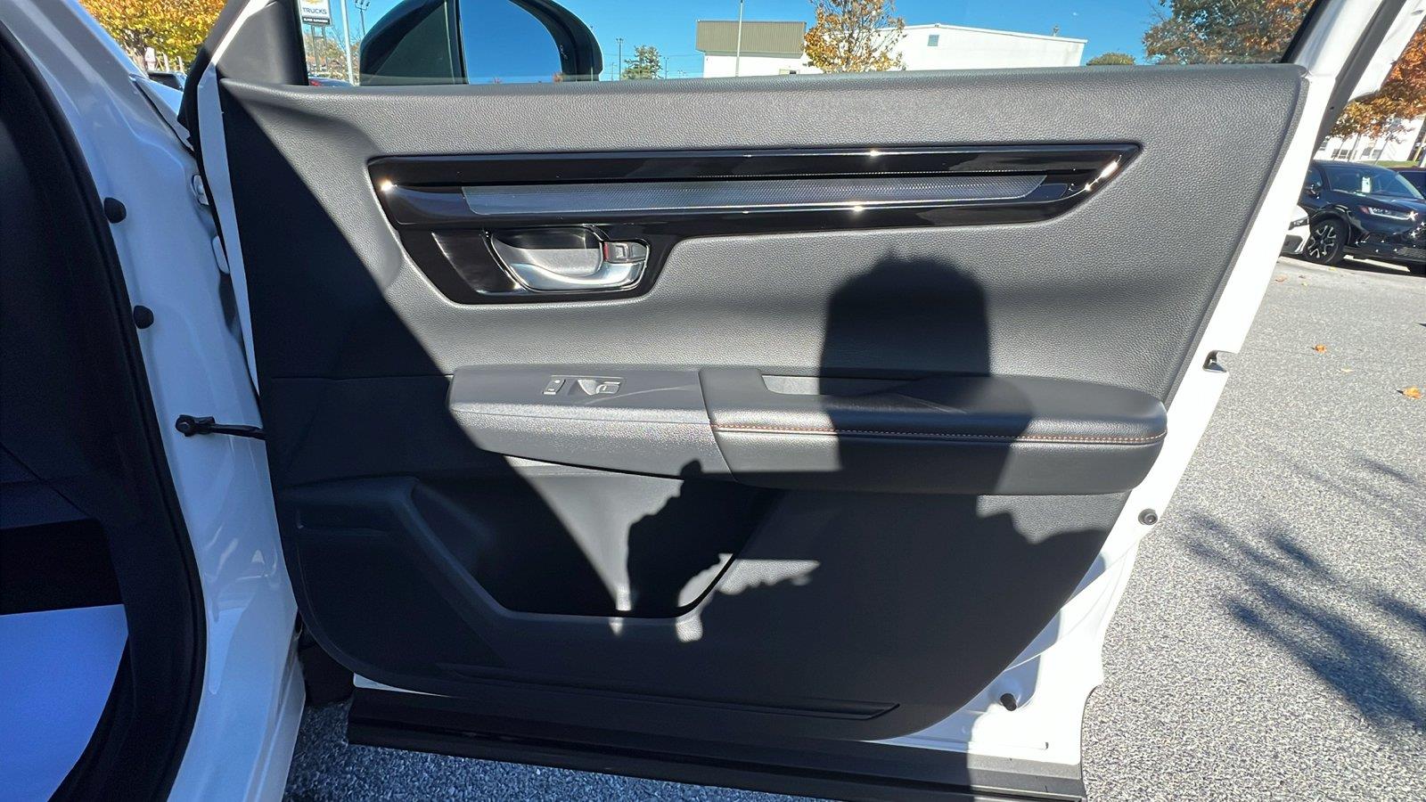 2027 Honda CR-V Hybrid photo 12 of 34
