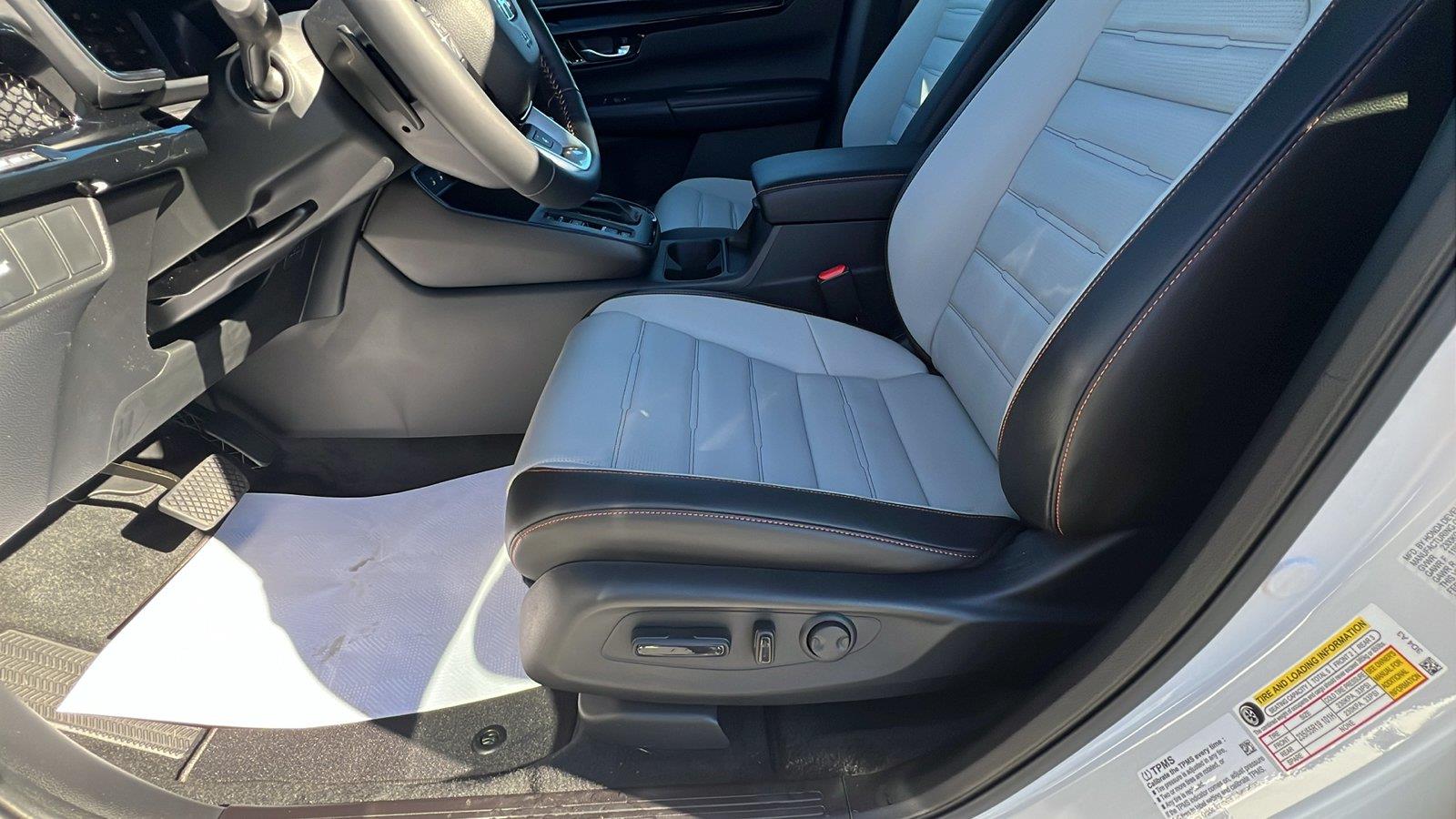 2027 Honda CR-V Hybrid photo 24 of 34