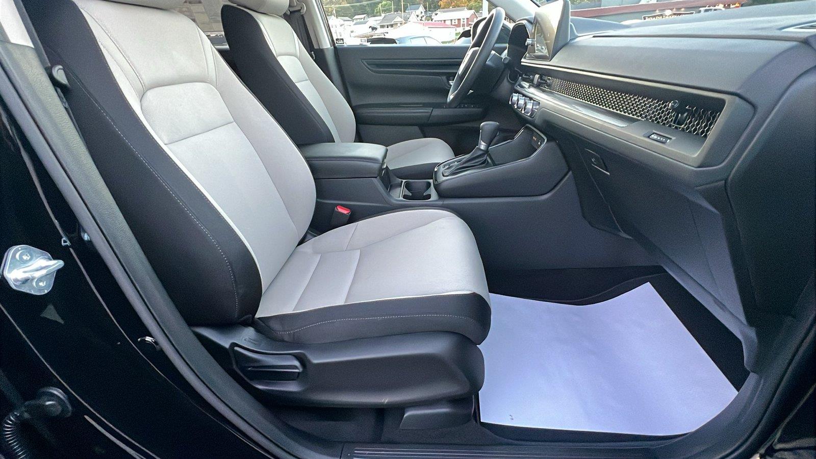 2027 Honda CR-V photo 13 of 31