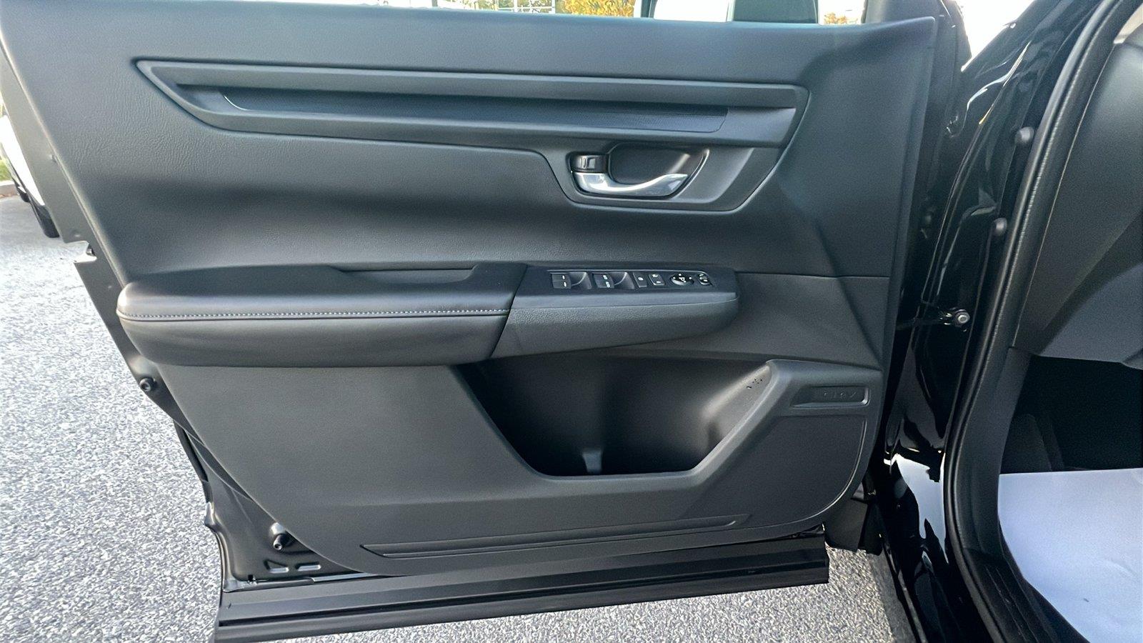2027 Honda CR-V photo 22 of 31
