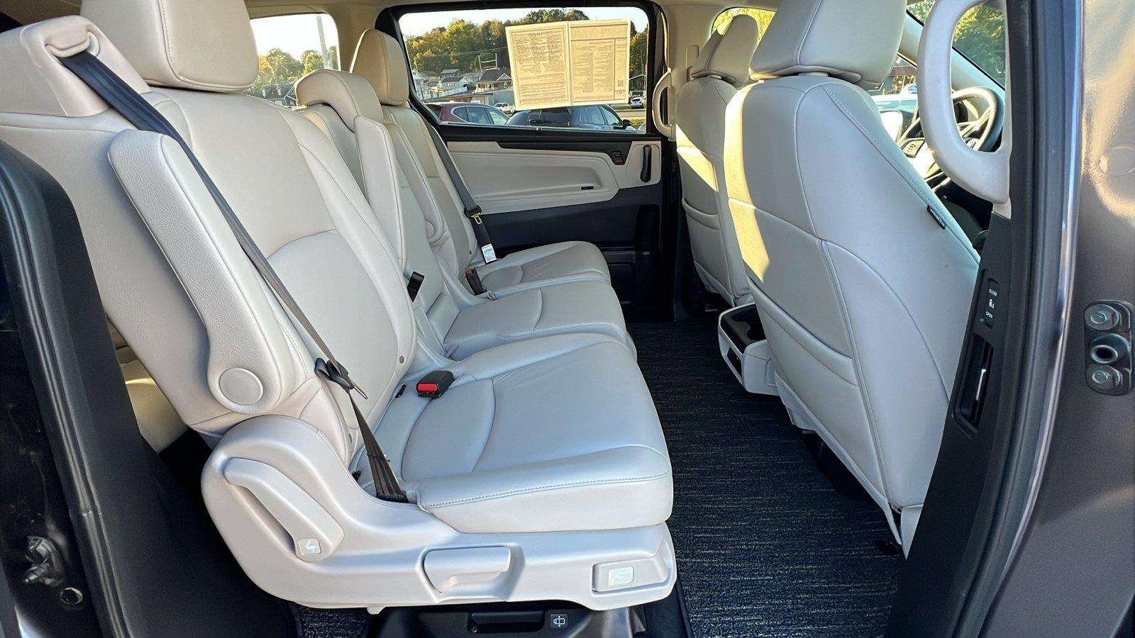 2025 Honda Odyssey photo 14 of 31