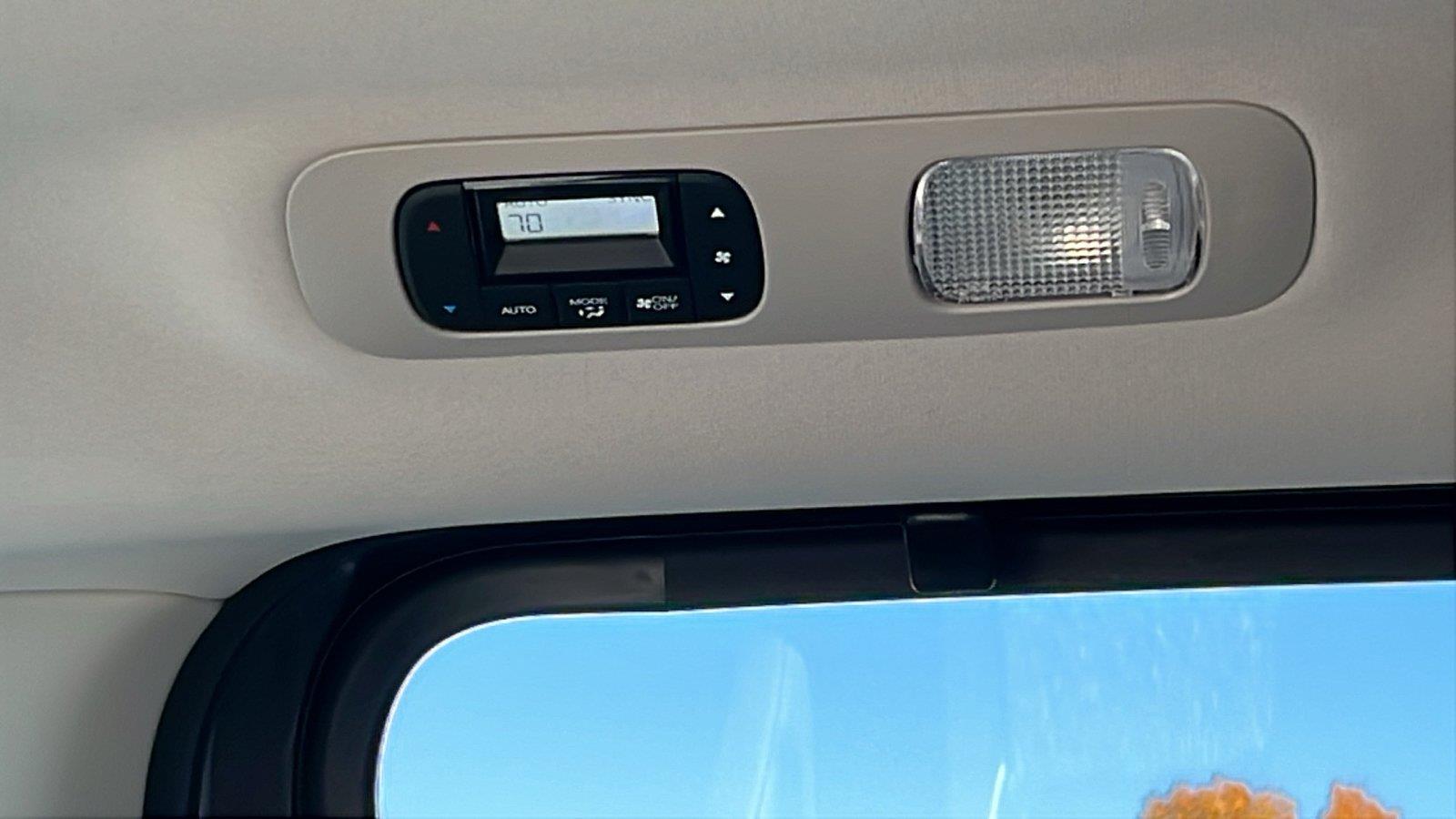 2025 Honda Odyssey photo 21 of 31