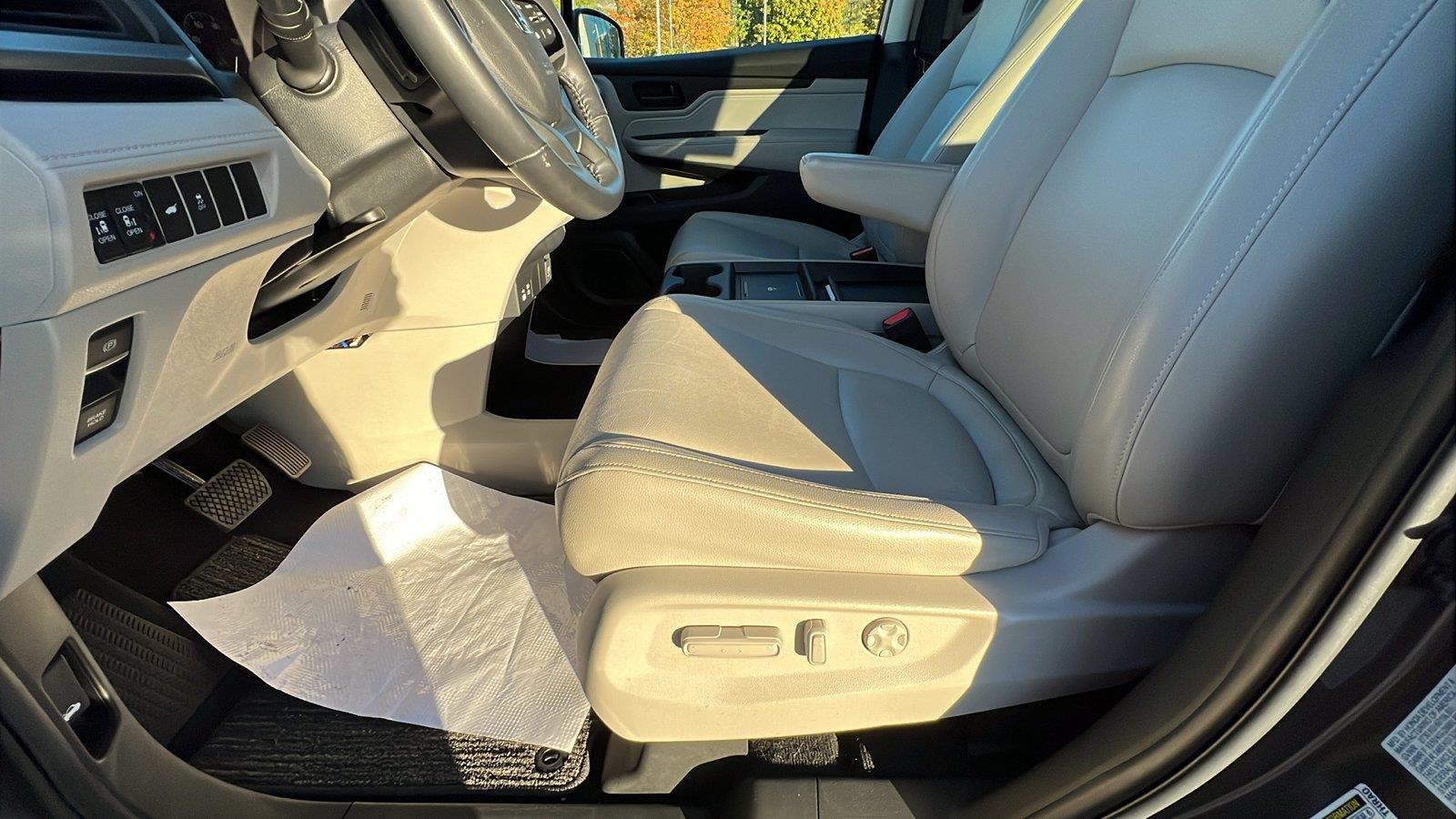 2025 Honda Odyssey photo 23 of 31