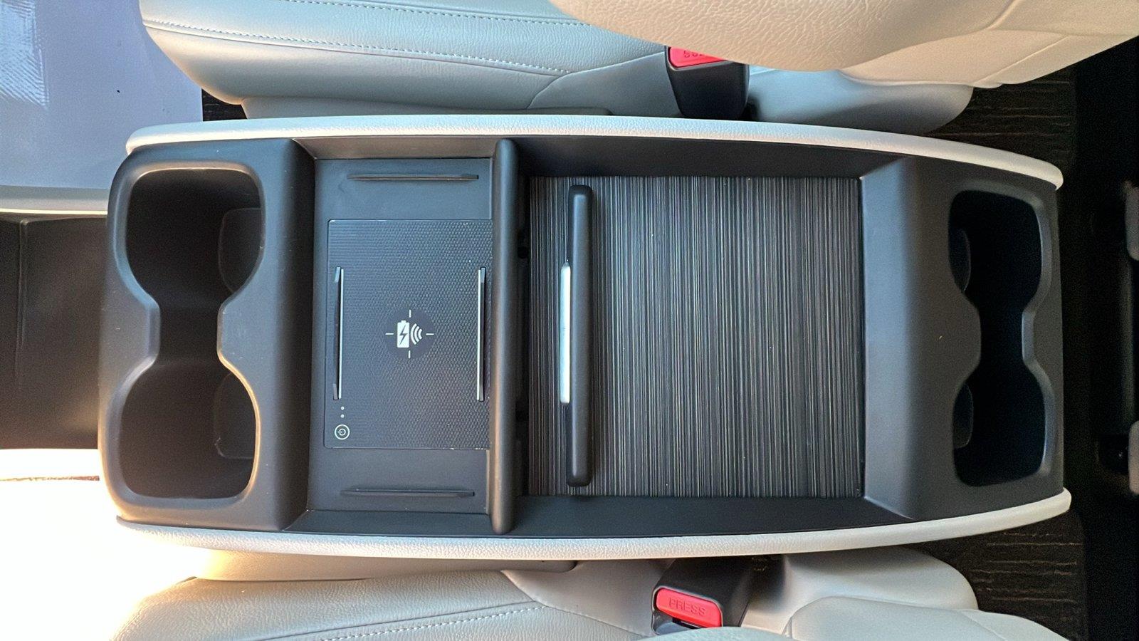2025 Honda Odyssey photo 24 of 31