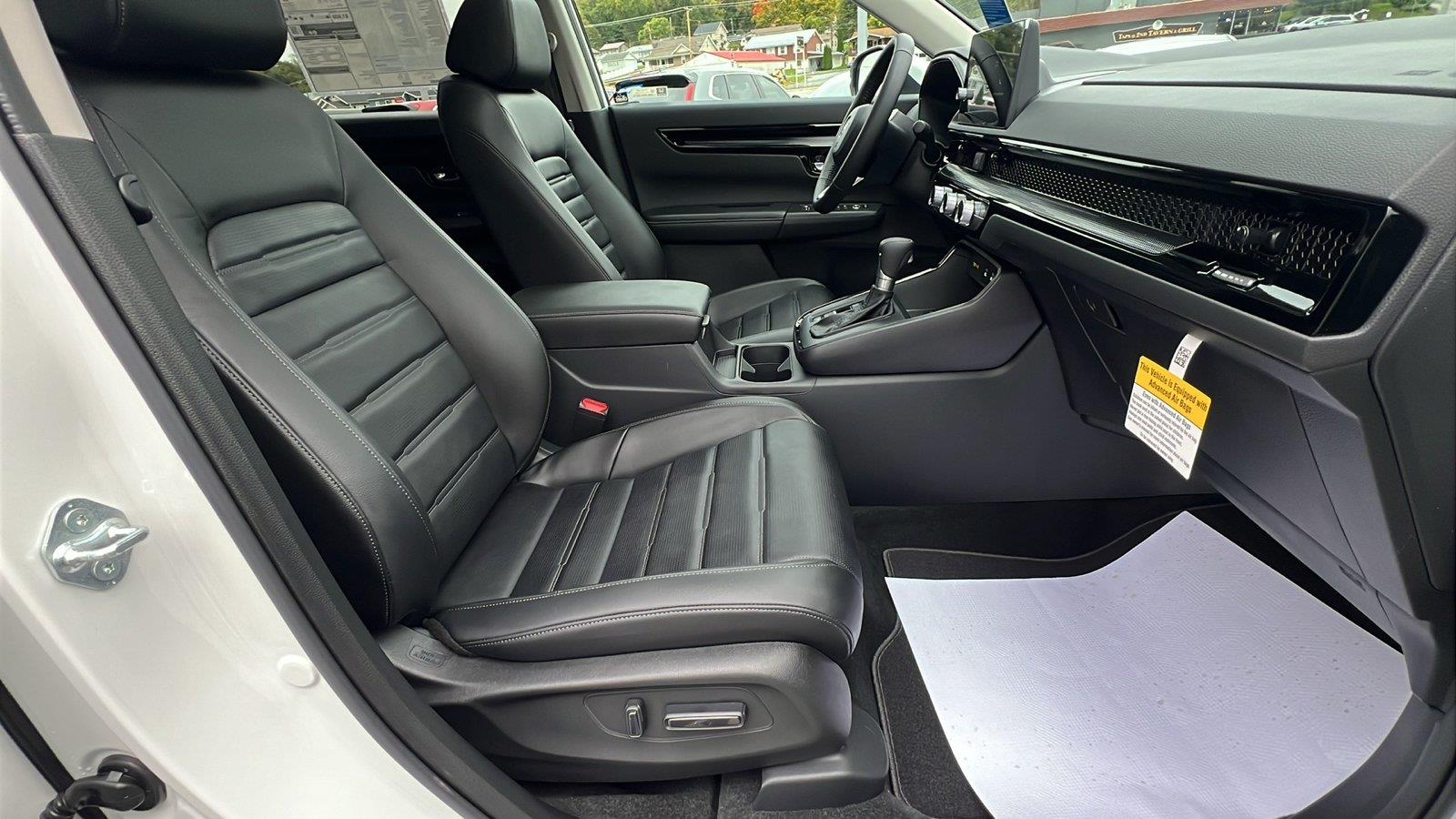 2027 Honda CR-V photo 13 of 31
