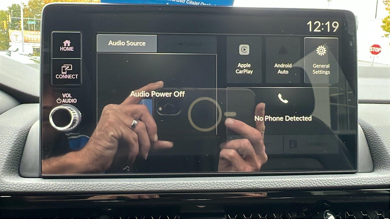2027 Honda CR-V photo 27 of 31