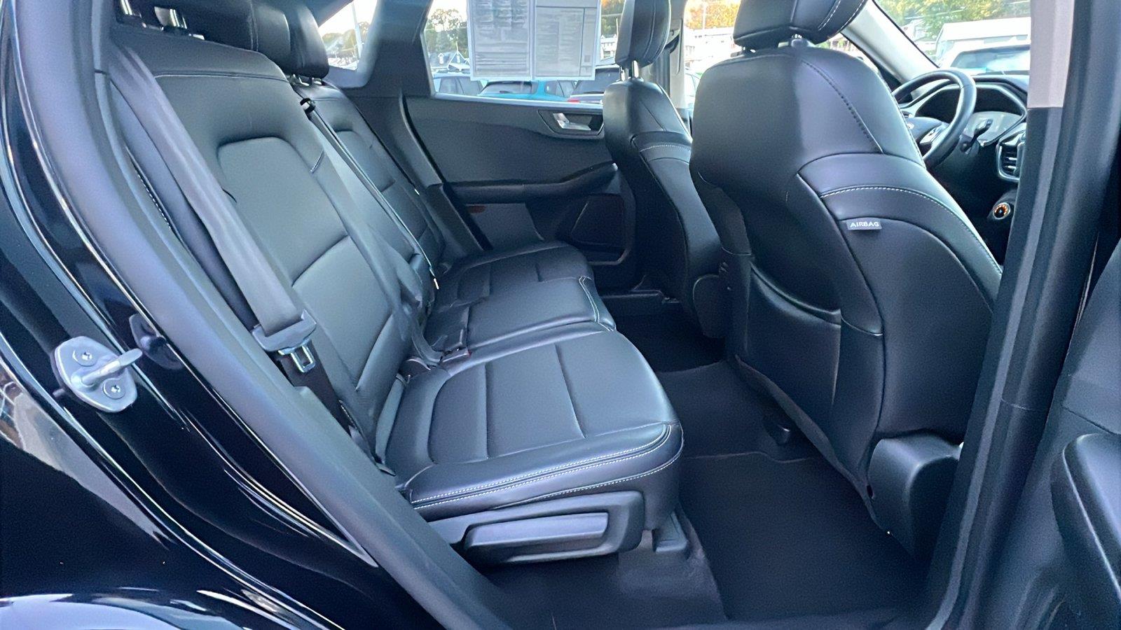 2020 Ford Escape photo 15 of 30