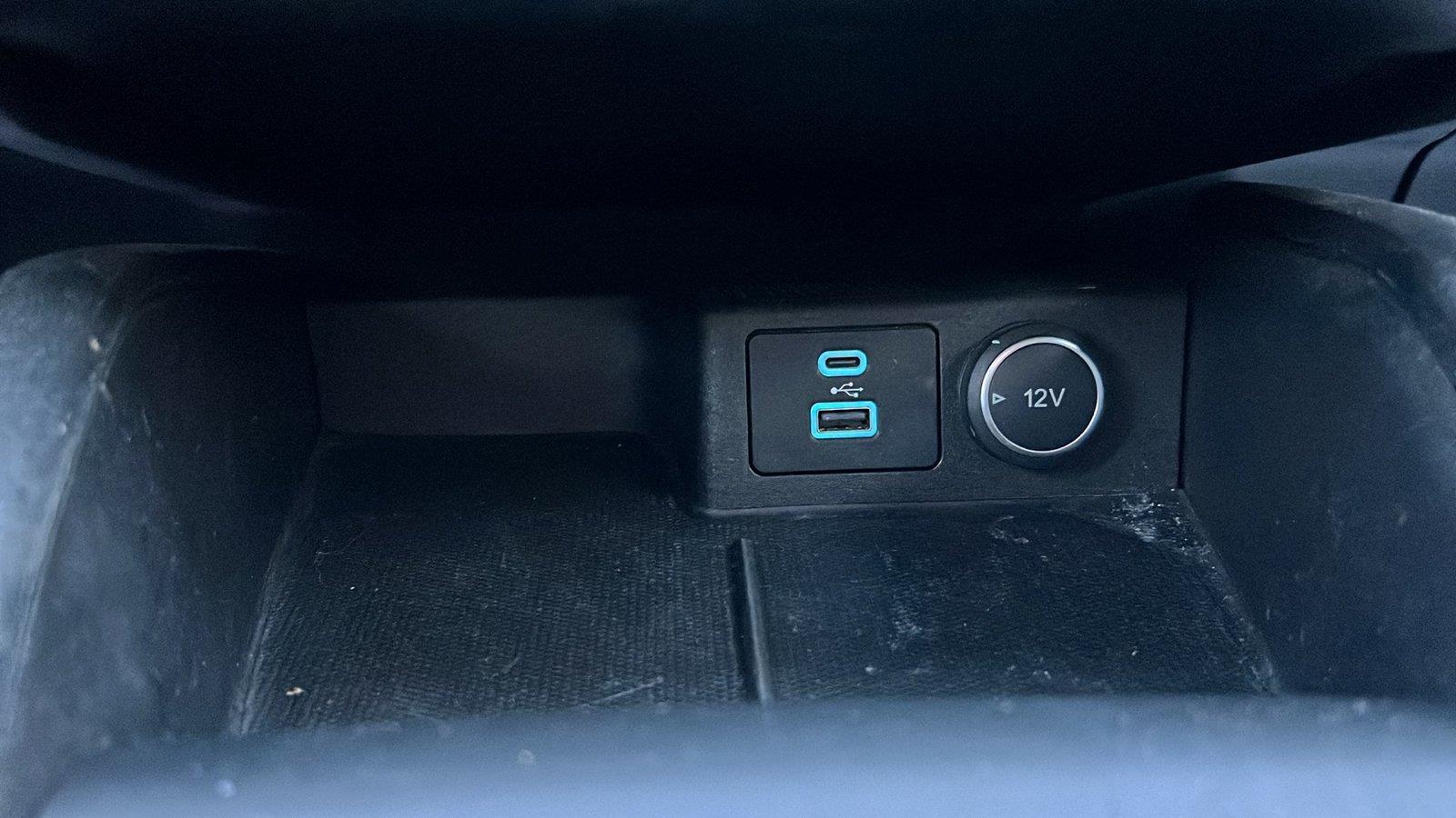 2020 Ford Escape photo 24 of 30