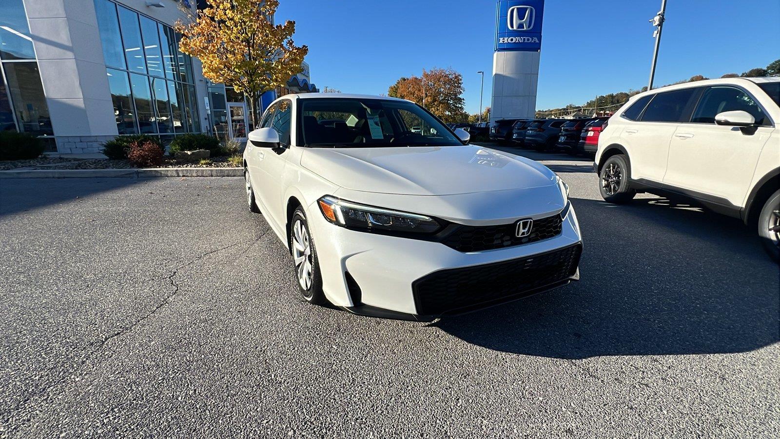 2027 Honda Civic Sedan photo 2 of 28