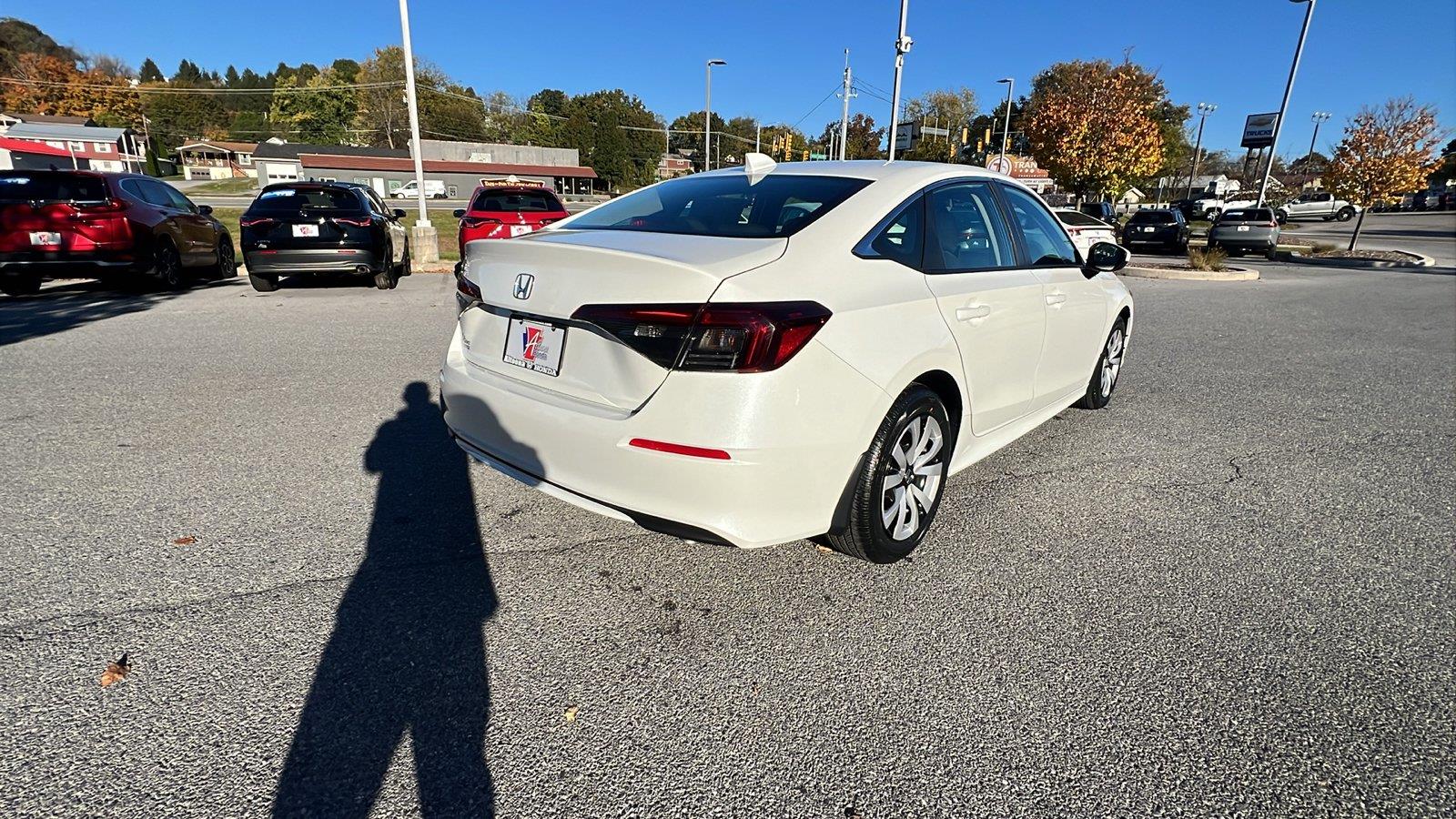 2027 Honda Civic Sedan photo 4 of 28