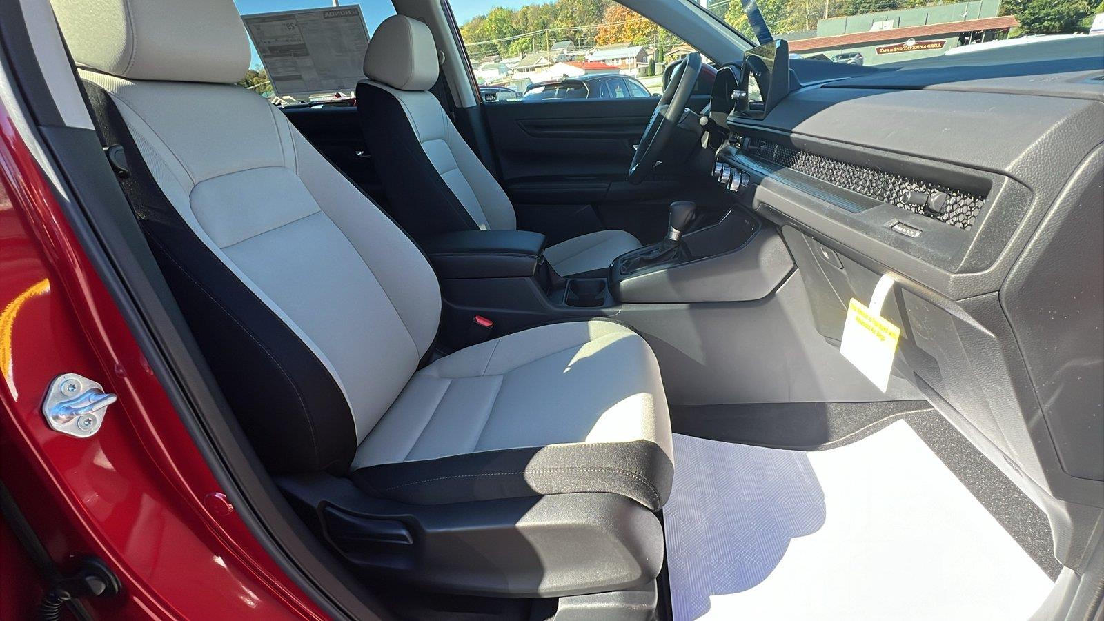 2027 Honda CR-V photo 13 of 31