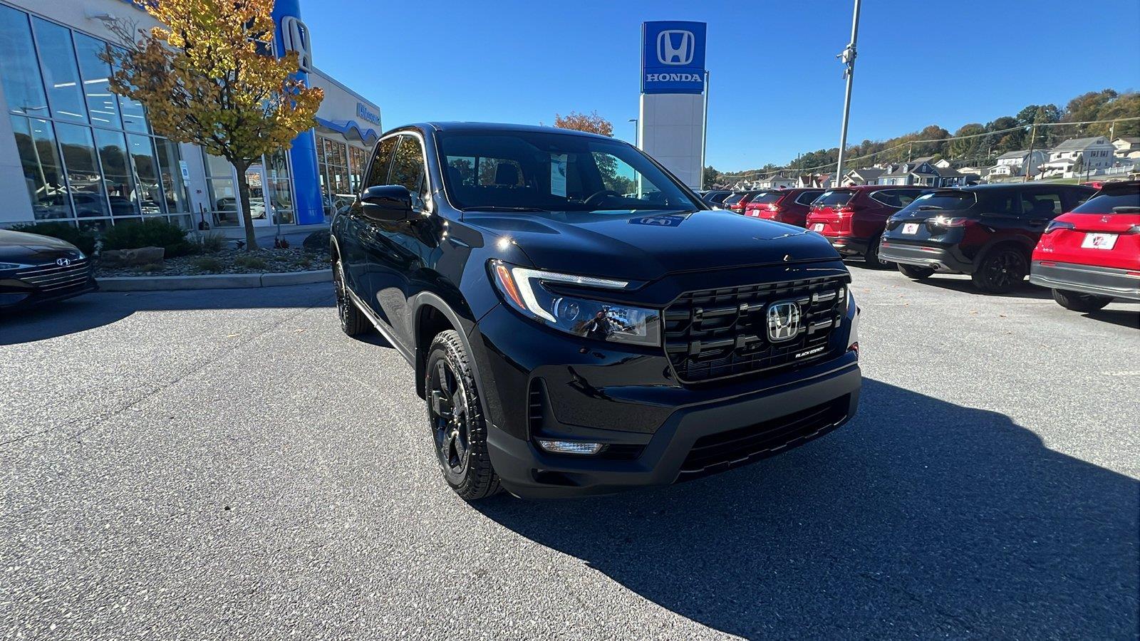 2026 Honda Ridgeline photo 2 of 35