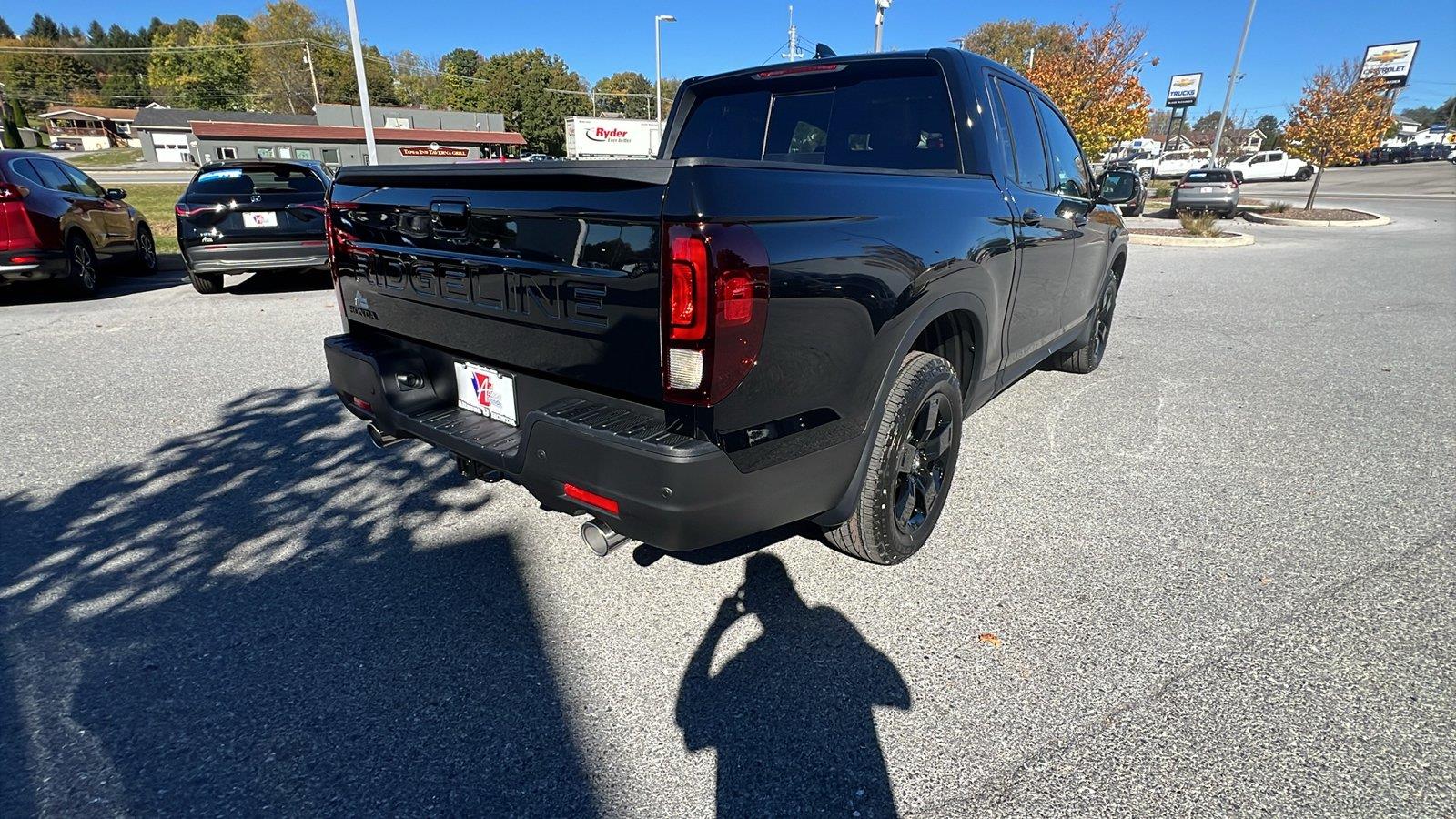 2026 Honda Ridgeline photo 4 of 35