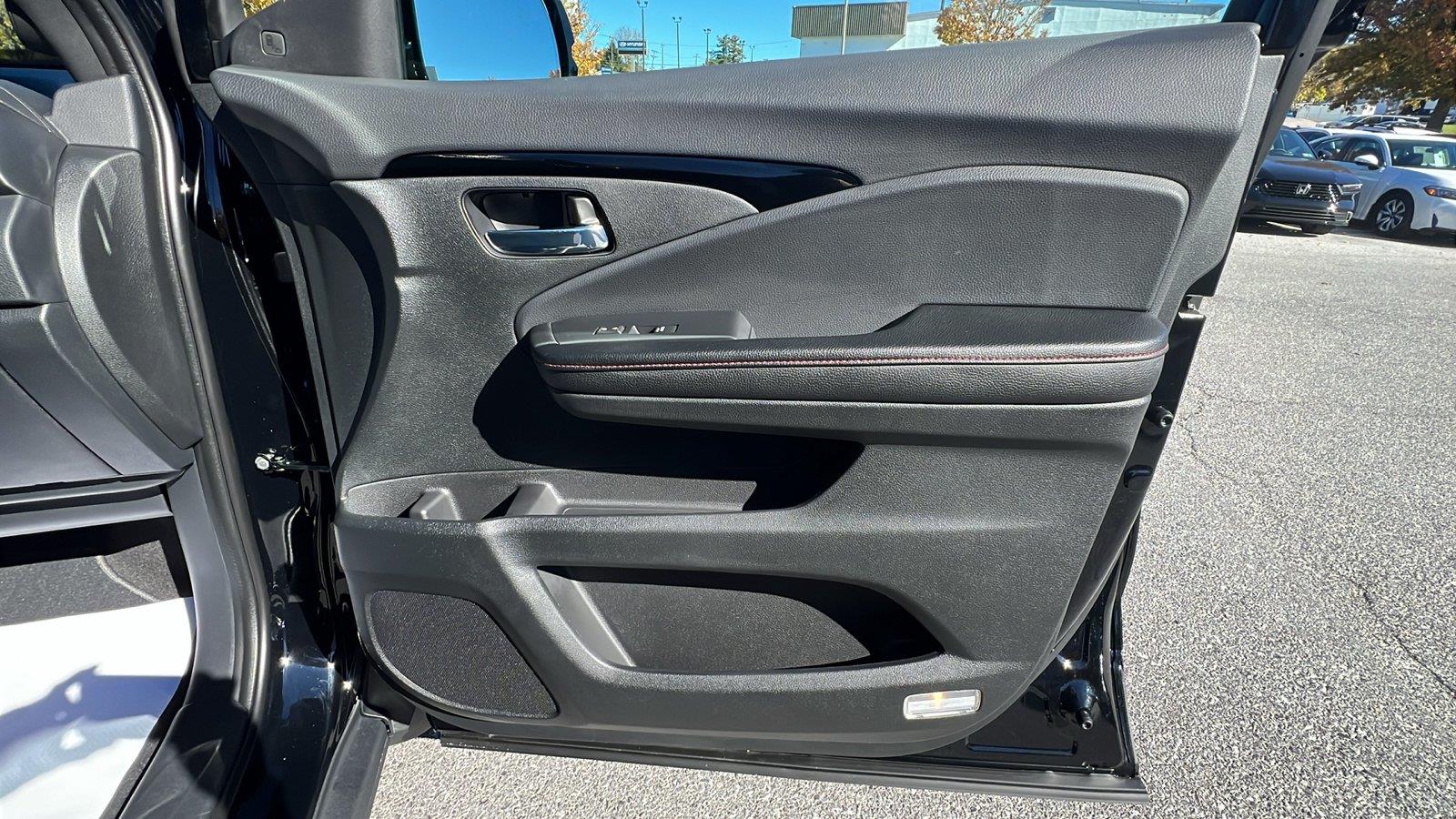 2026 Honda Ridgeline photo 12 of 35