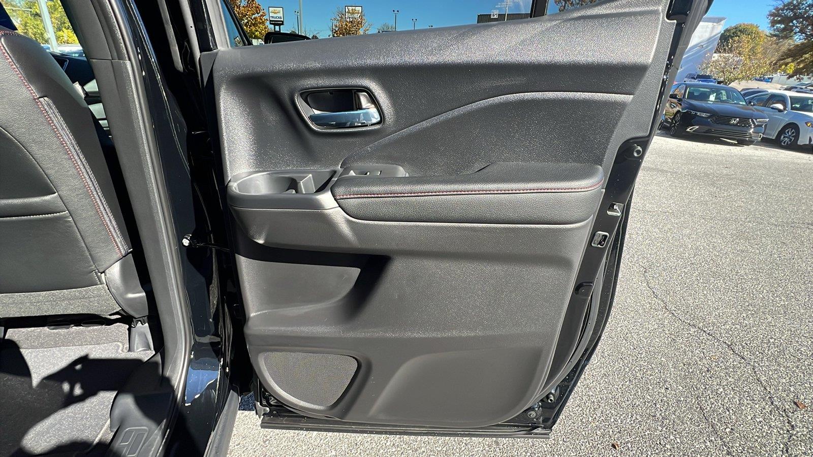 2026 Honda Ridgeline photo 14 of 35