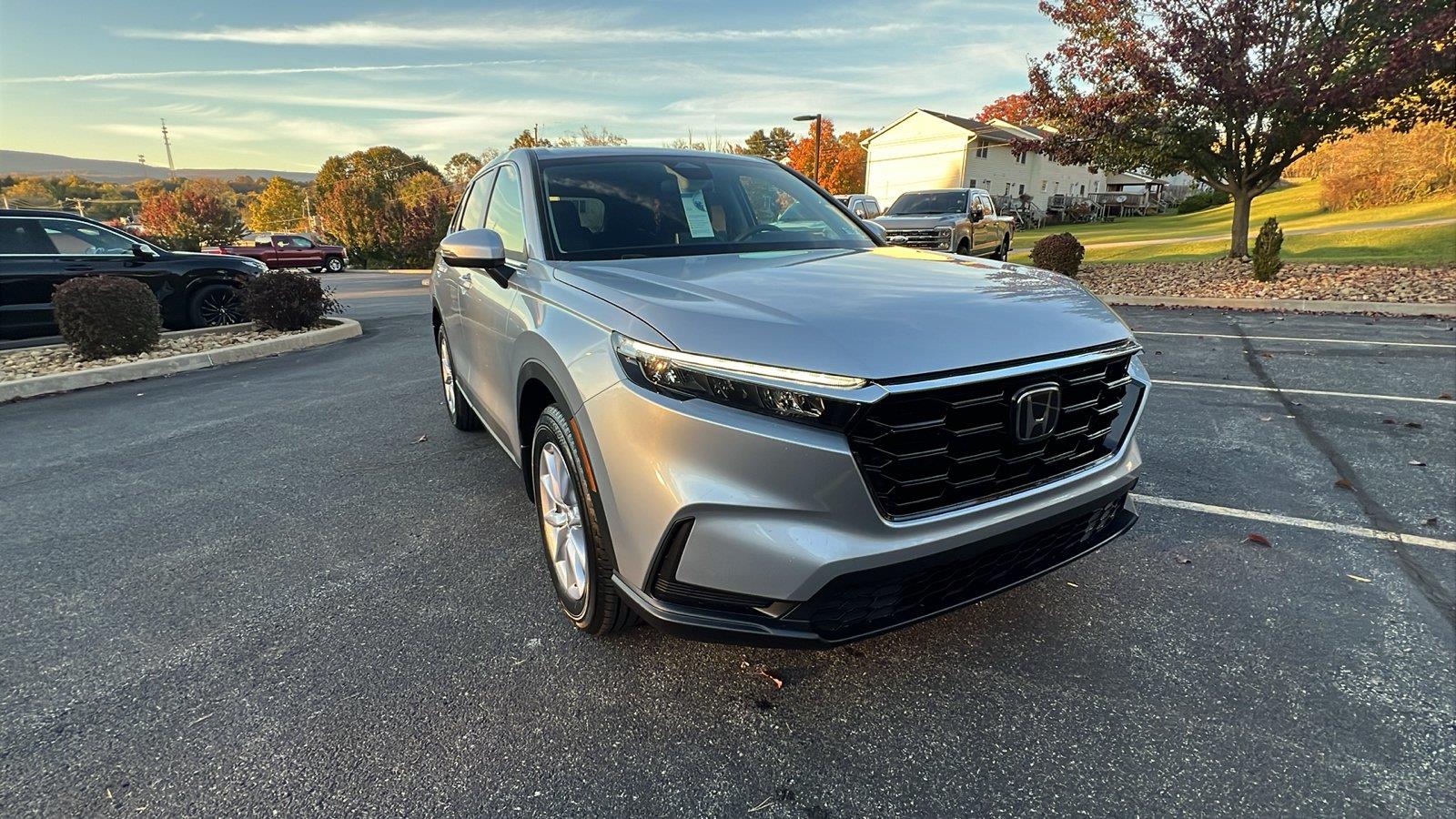 2027 Honda CR-V photo 2 of 31