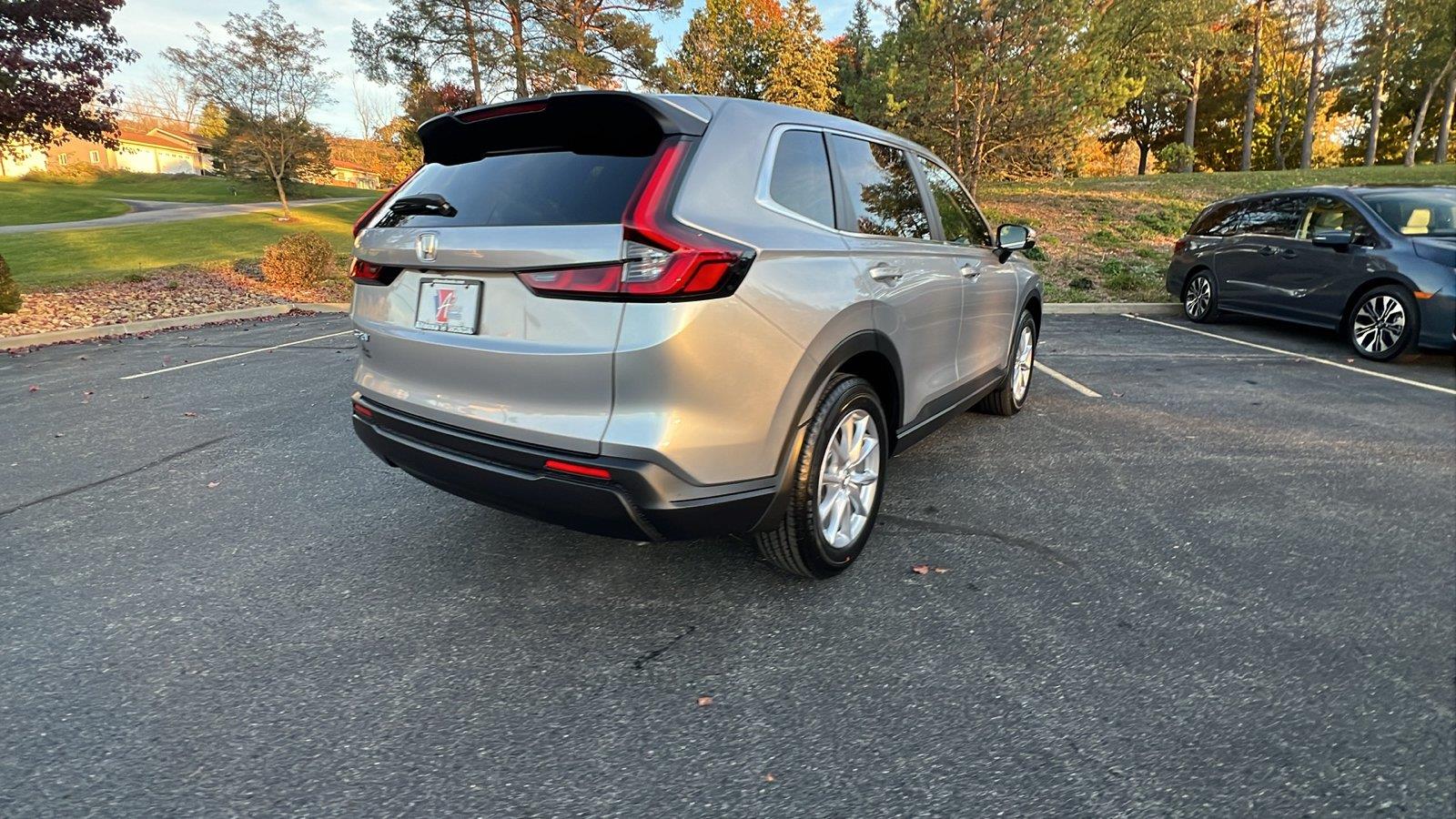 2027 Honda CR-V photo 4 of 31