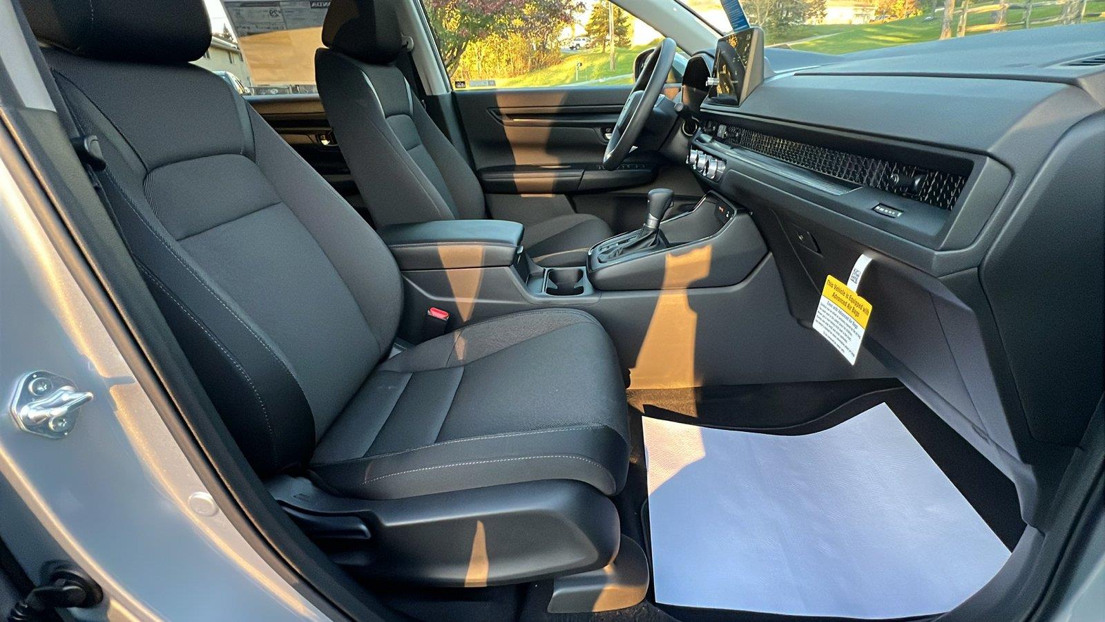 2027 Honda CR-V photo 13 of 31