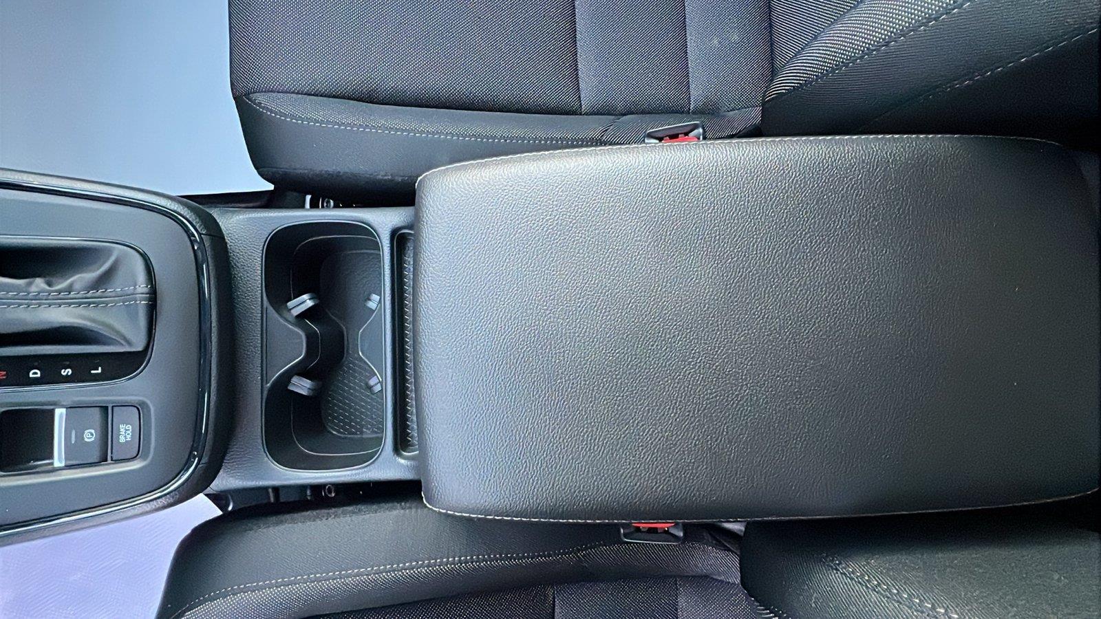 2027 Honda CR-V photo 24 of 31