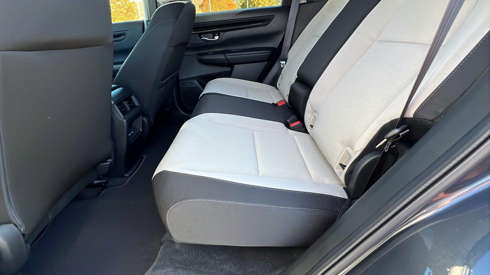 2027 Honda CR-V photo 18 of 31