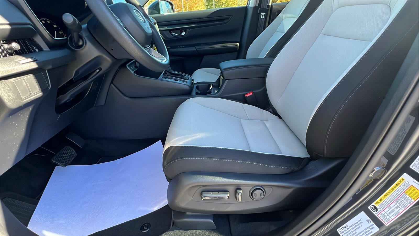 2027 Honda CR-V photo 23 of 31