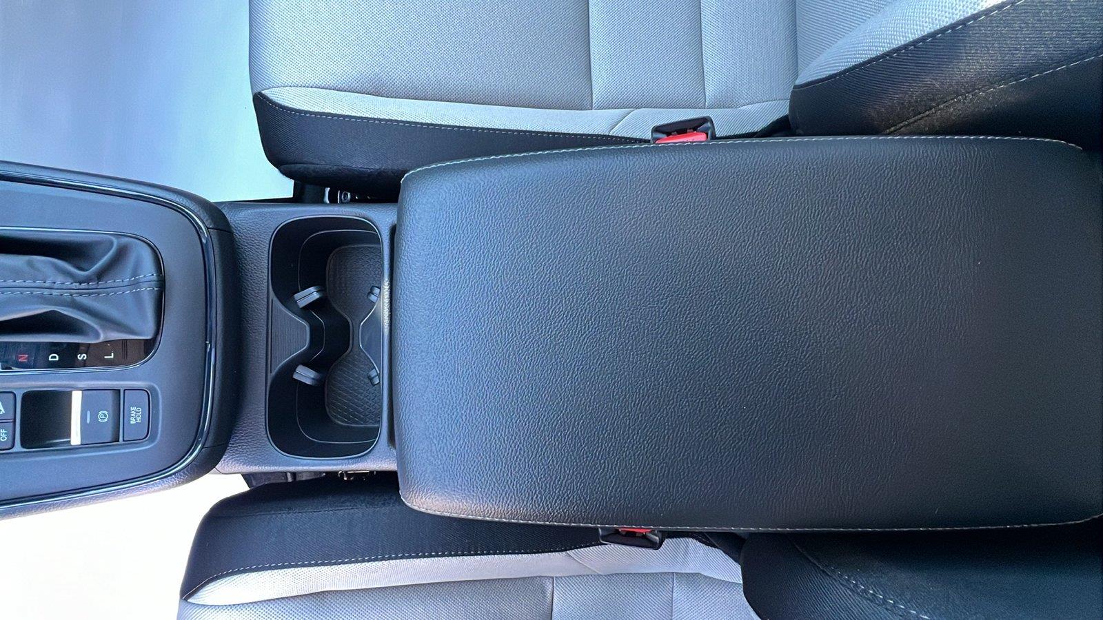 2027 Honda CR-V photo 24 of 31