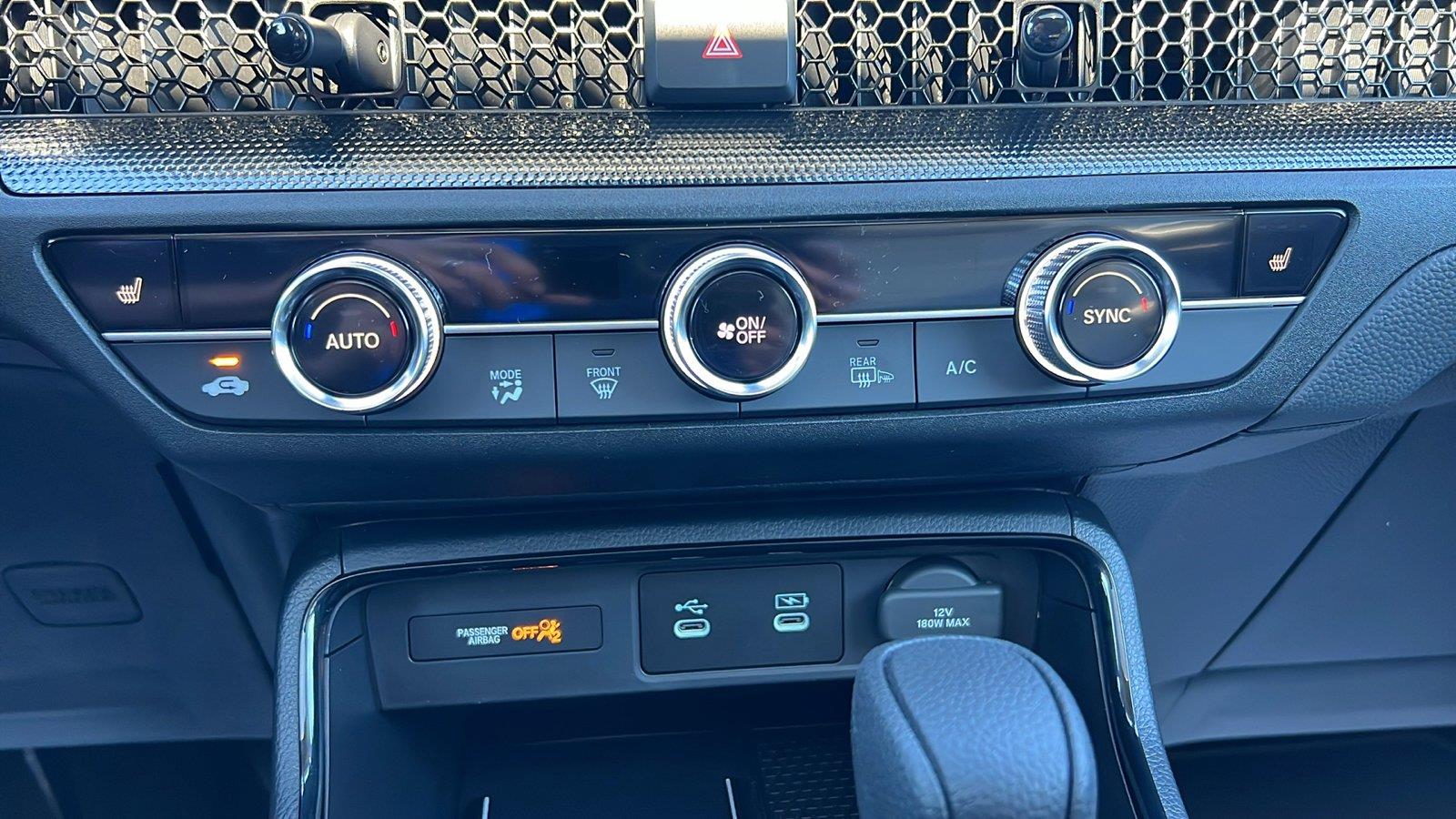 2027 Honda CR-V photo 26 of 31