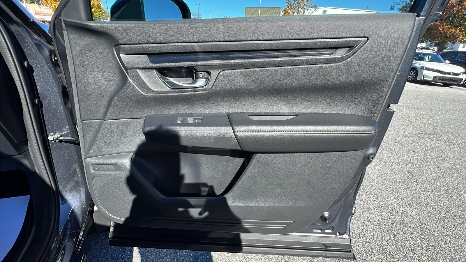 2027 Honda CR-V photo 12 of 31