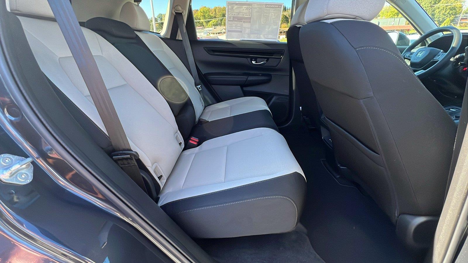 2027 Honda CR-V photo 15 of 31